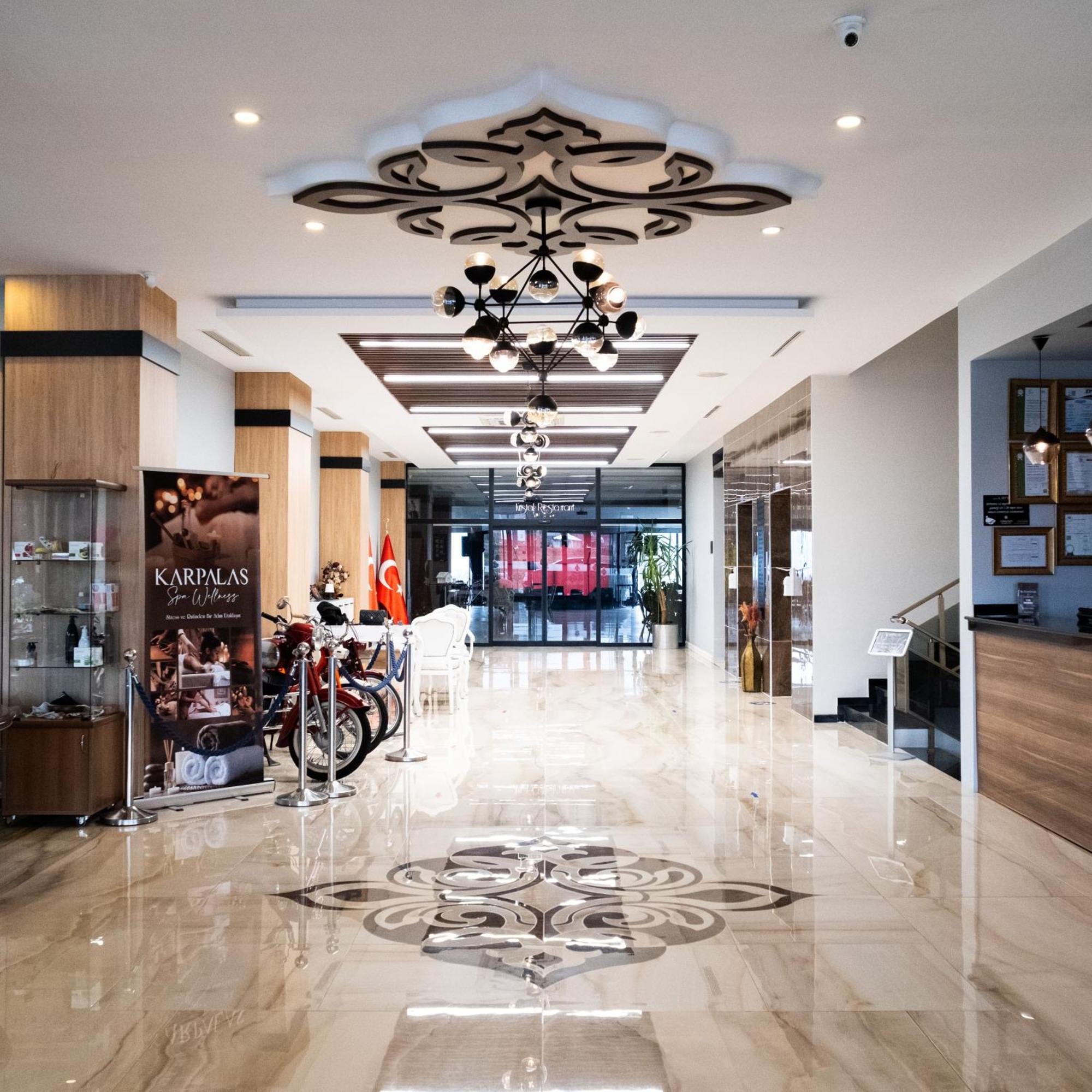 Karpalas City Hotel & Spa Болу Екстериор снимка