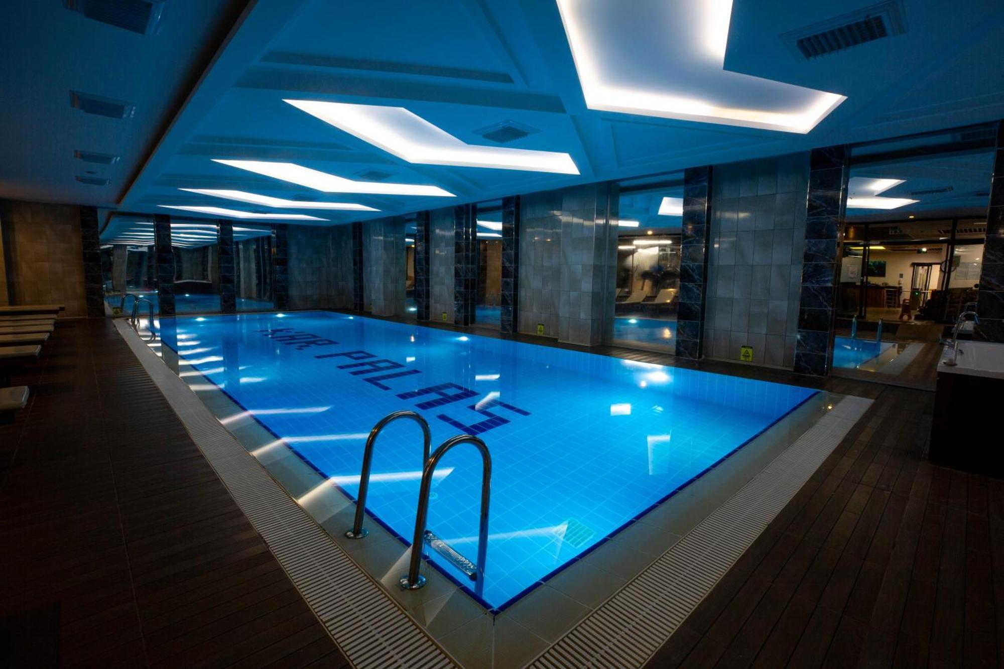 Karpalas City Hotel & Spa Болу Екстериор снимка