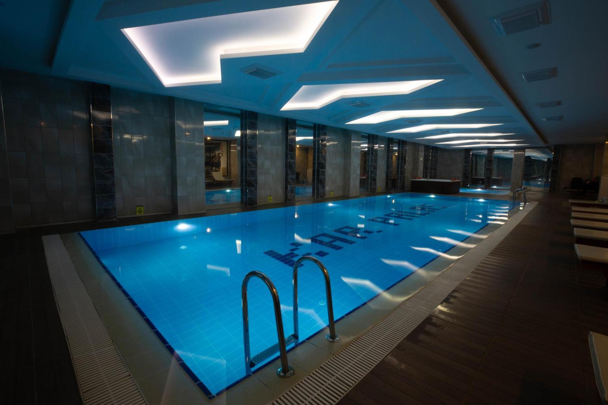 Karpalas City Hotel & Spa Болу Екстериор снимка