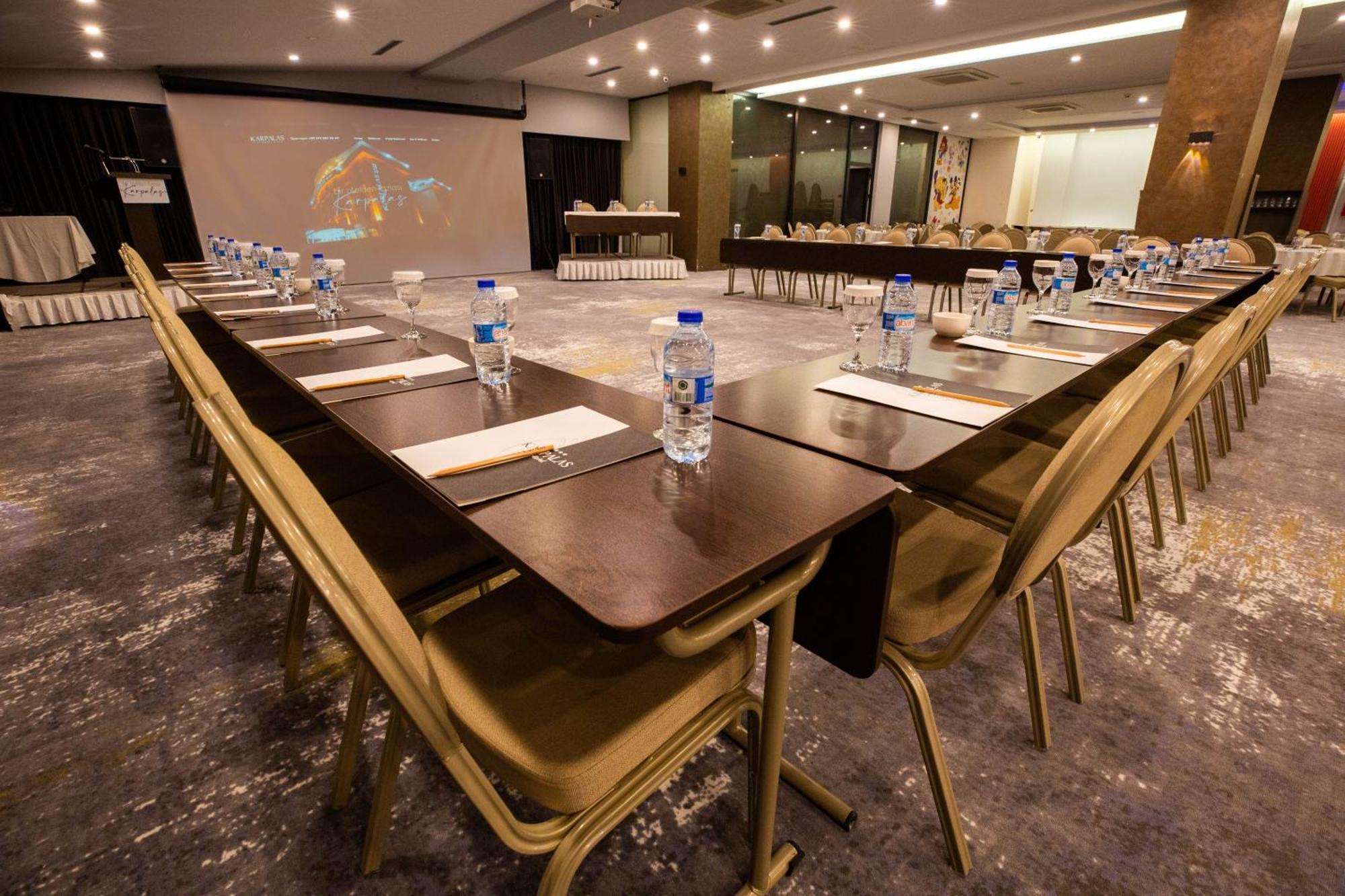 Karpalas City Hotel & Spa Болу Екстериор снимка