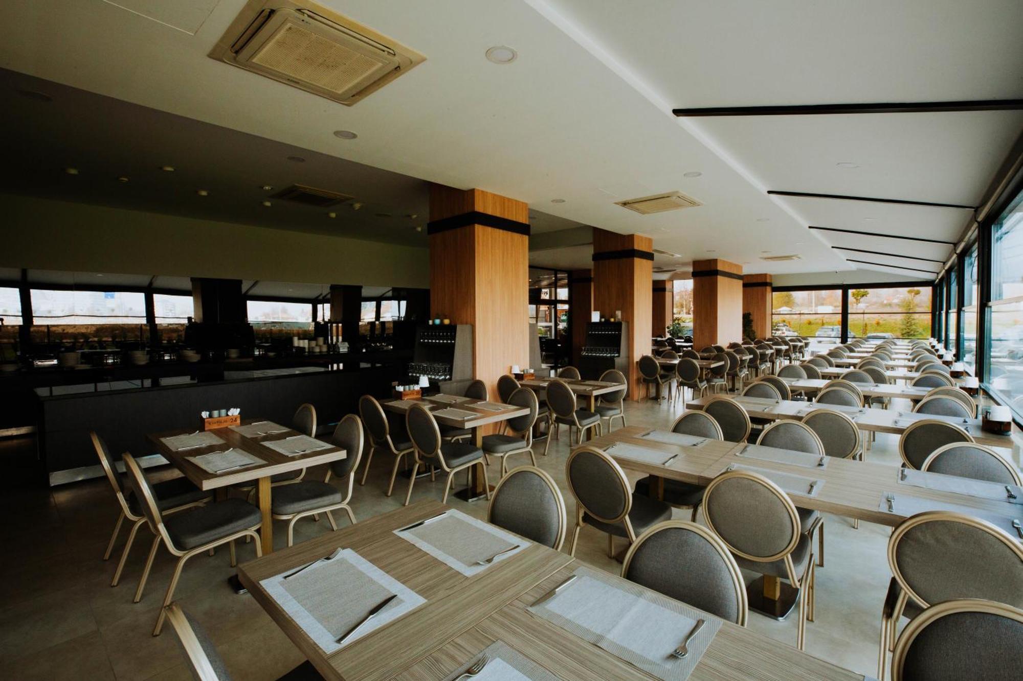 Karpalas City Hotel & Spa Болу Екстериор снимка
